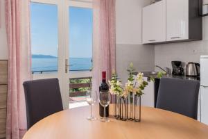 Foto dalla galleria di Apartments Vilma a Opatija