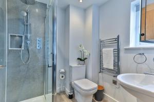 Ένα μπάνιο στο Finest Retreats - 13 Belle House - Apartment 3 +28 φωτογραφίες