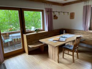 Χώρος καθιστικού στο Ferienwohnungen Hochzillertal