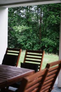 Afbeelding uit fotogalerij van Komfortowy apartament z bezpośrednim wyjściem na ogród in Kalwaria Zebrzydowska