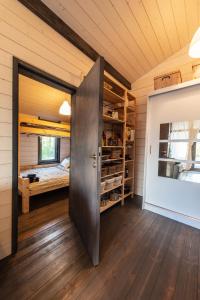 Postel nebo postele na pokoji v ubytování Bohemian Homes - Buddha