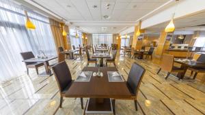 Restoran või mõni muu söögikoht majutusasutuses Hotel Leda Spa - Adults Only