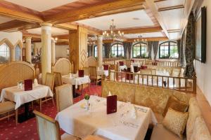 מסעדה או מקום אחר לאכול בו ב-Hotel AlpenSchlössl