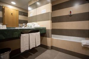 Et badeværelse på Hotel Ciudad De Ejea