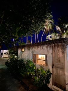 Aed väljaspool majutusasutust Samura Maldives Guest House Thulusdhoo