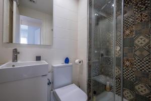 Koupelna v ubytování SR-47 BEGUR SA RIERA 2 PaX