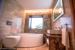 Bagno di Charleson Luxury Hotel