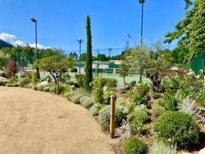 サゴーヌにあるCamping Le Sagoneのギャラリーの写真