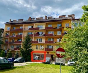 Budova, v ktorej sa apartmán nachádza