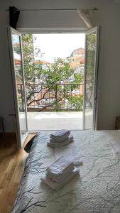 Postel nebo postele na pokoji v ubytování Luxury APARTMAN BILI