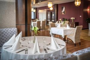 Restoran või mõni muu söögikoht majutusasutuses Hotel Leda Spa - Adults Only