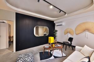 Luff Suites的休息区