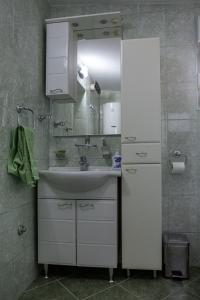Salle de bains dans l'établissement Apartment Monica Niksic