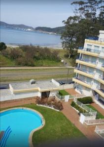 Gallery image of Apartamento Piscina Playa Cedeira in Cedeira