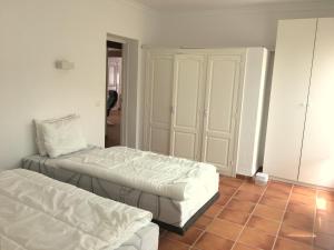 A bed or beds in a room at Casa Verde Még 37 kép