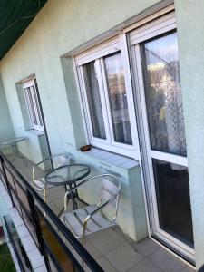 Balkón nebo terasa v ubytování Károly Vendégház