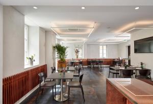 Istumisnurk majutusasutuses Auberge La Croix-Blanche