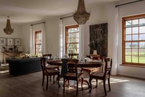 Χώρος καθιστικού στο De Goede Hoop Farmstead