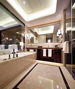 Et badeværelse på Wanda Realm Yinchuan