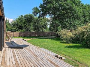 Zahrada ubytování 8 person holiday home in Hornbæk-By Traum