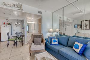 Posezení v ubytování Royal Gulf Beach & Racquet Club 5802 condo