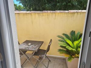 Fotografie z fotogalerie ubytování Chambre cosy avec terrasse v destinaci Arles