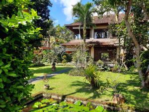 Zahrada ubytování Alam Shanti Ubud