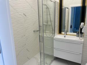 Łazienka w obiekcie Apartament Faltom 20 Yacht Park Premium