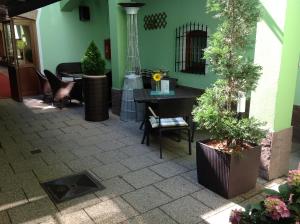 Патио или другая зона на открытом воздухе в Hotel Vinarsky Dom