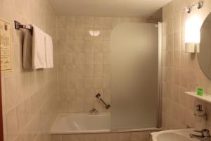 Koupelna v ubytování Hotel Höfler B&B