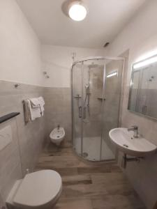 Koupelna v ubytování Albergo Ristorante K2