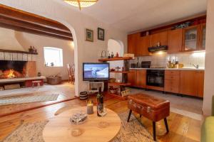 Kuchyň nebo kuchyňský kout v ubytování HOLIDAY HOME VINTAGE, Makarska - Lovreć