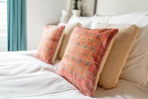 Postel nebo postele na pokoji v ubytování Bossche Suites No2 - Verwersstraat