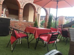 Patio nebo venkovní prostory v ubytování Guesthouse Prenociste Faraon
