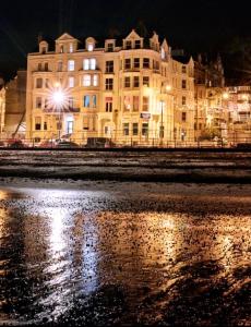 ダグラスにあるThe Savoyのギャラリーの写真