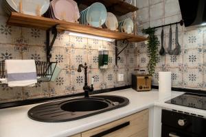 
A kitchen or kitchenette at Vila Maria by Host-Point

