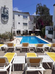 The swimming pool at or close to Hotel Sant March