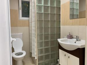 Et badeværelse på ELI Apartment