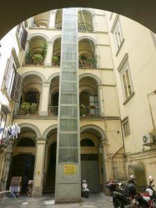 The building in which a panziókat is located