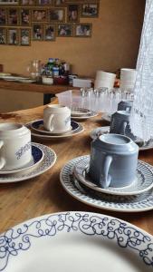 Recanto dos Moinhos - Boutique Hotel的咖啡和沏茶工具