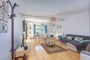 Et opholdsområde på Admirable 1 bedroom Marina view apt. Albufeira