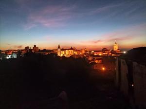 Nespecifikovaný výhled na destinaci Guadix nebo výhled na město při pohledu z hostelu