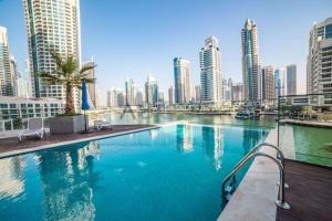 Gallery image of Dubai Marina View Luxury LIV Residence Apartment 2 Bedrooms 3 Bathrooms in Dubai