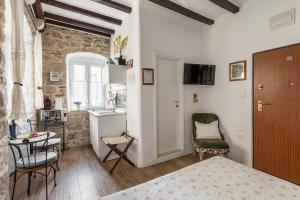 TV a/nebo společenská místnost v ubytování Apartments Kaleta