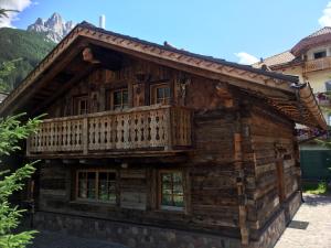 Fotografia z galérie ubytovania Camping Catinaccio Rosengarten v destinácii Pozza di Fassa