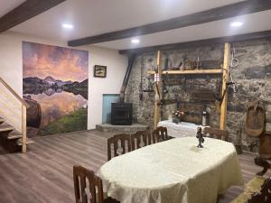 Prostor za sedenje u objektu IURI udesiani's GUESTHOUSE