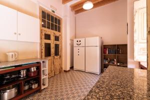 Dapur atau dapur kecil di Tilia Hostel