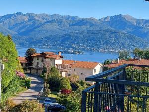 Gallery image of La Casa delle Camelie in Stresa