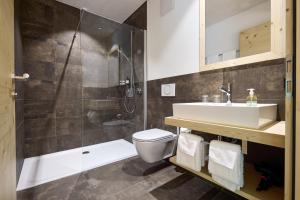 Kupatilo u objektu Hotel Klausenpass