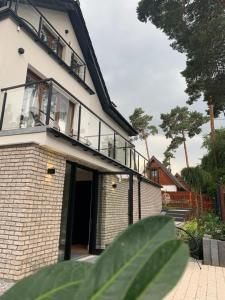 Budynek, w którym mieści się apartament